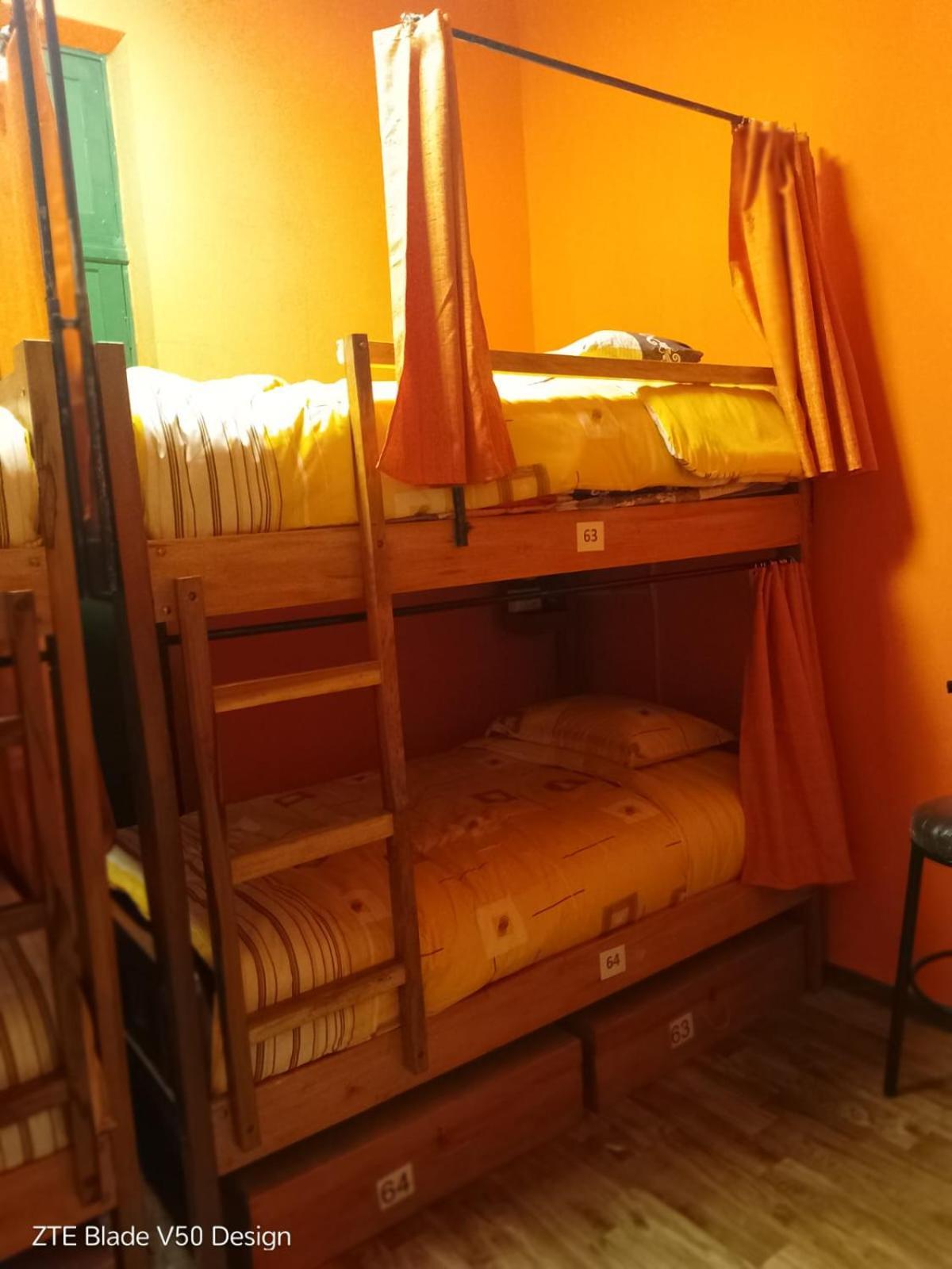 Saint Peter'S Llama Hostal La Paz Ngoại thất bức ảnh